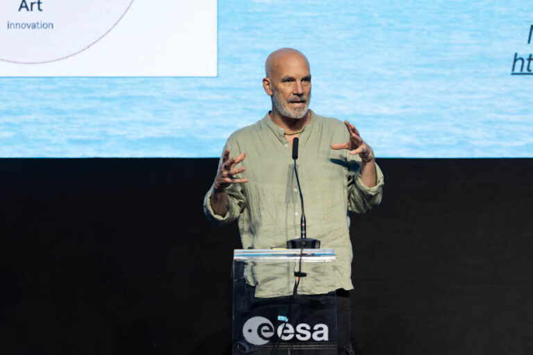 ESA_DAY3_182
