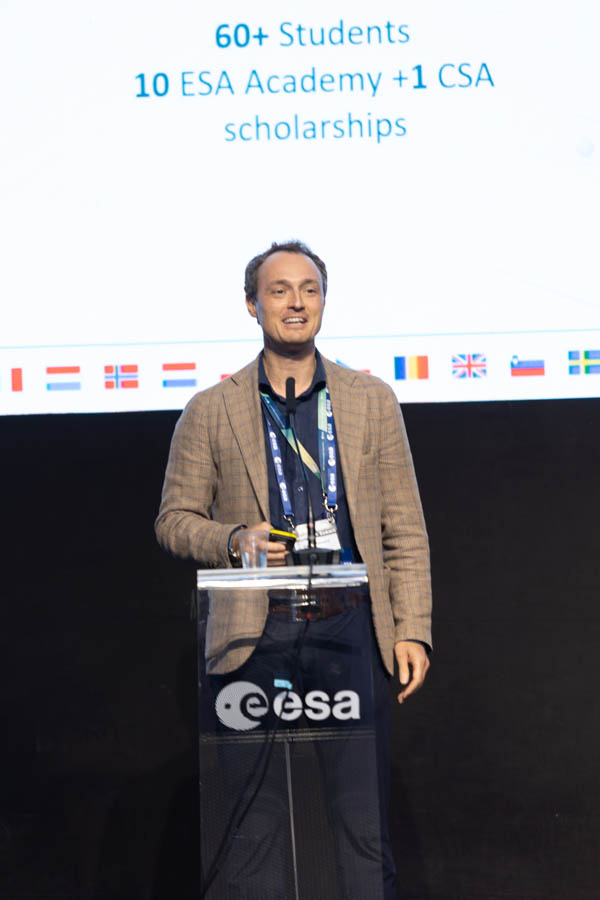 ESA_DAY3_220
