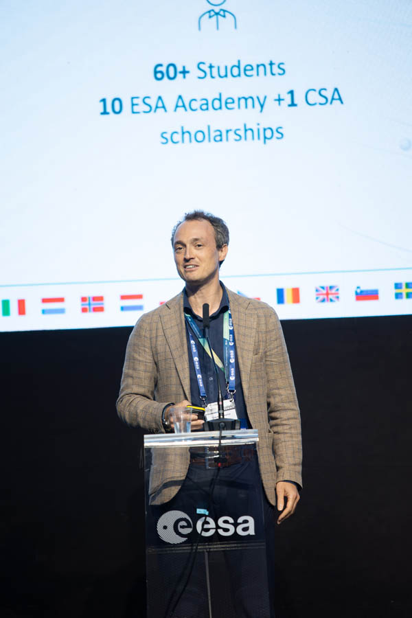 ESA_DAY3_221