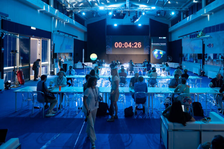 ESA_DAY3_275
