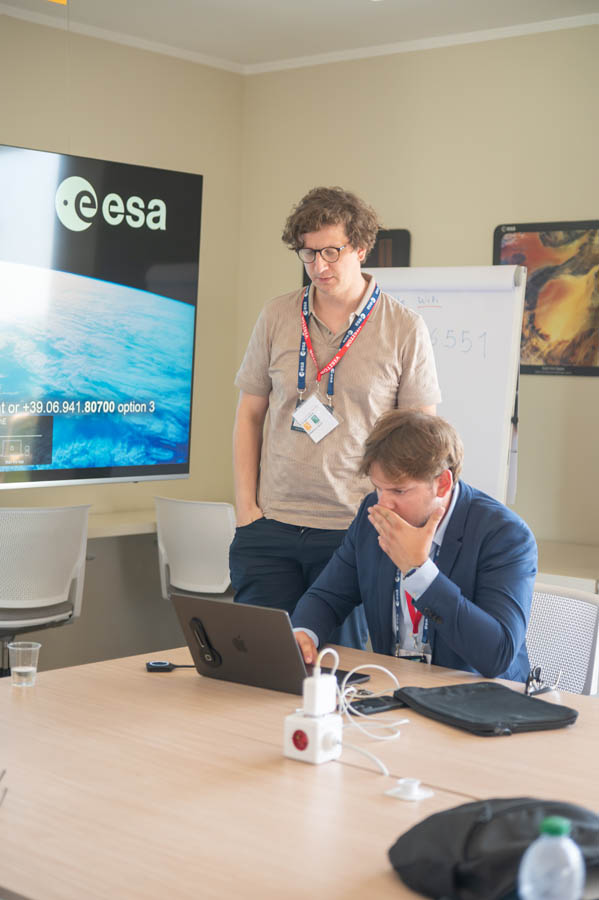 ESA_DAY3_289